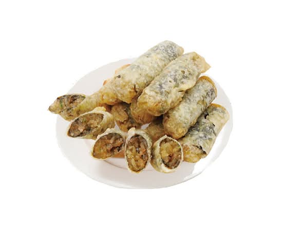 Gimmari, fried seaweed noodle rolls